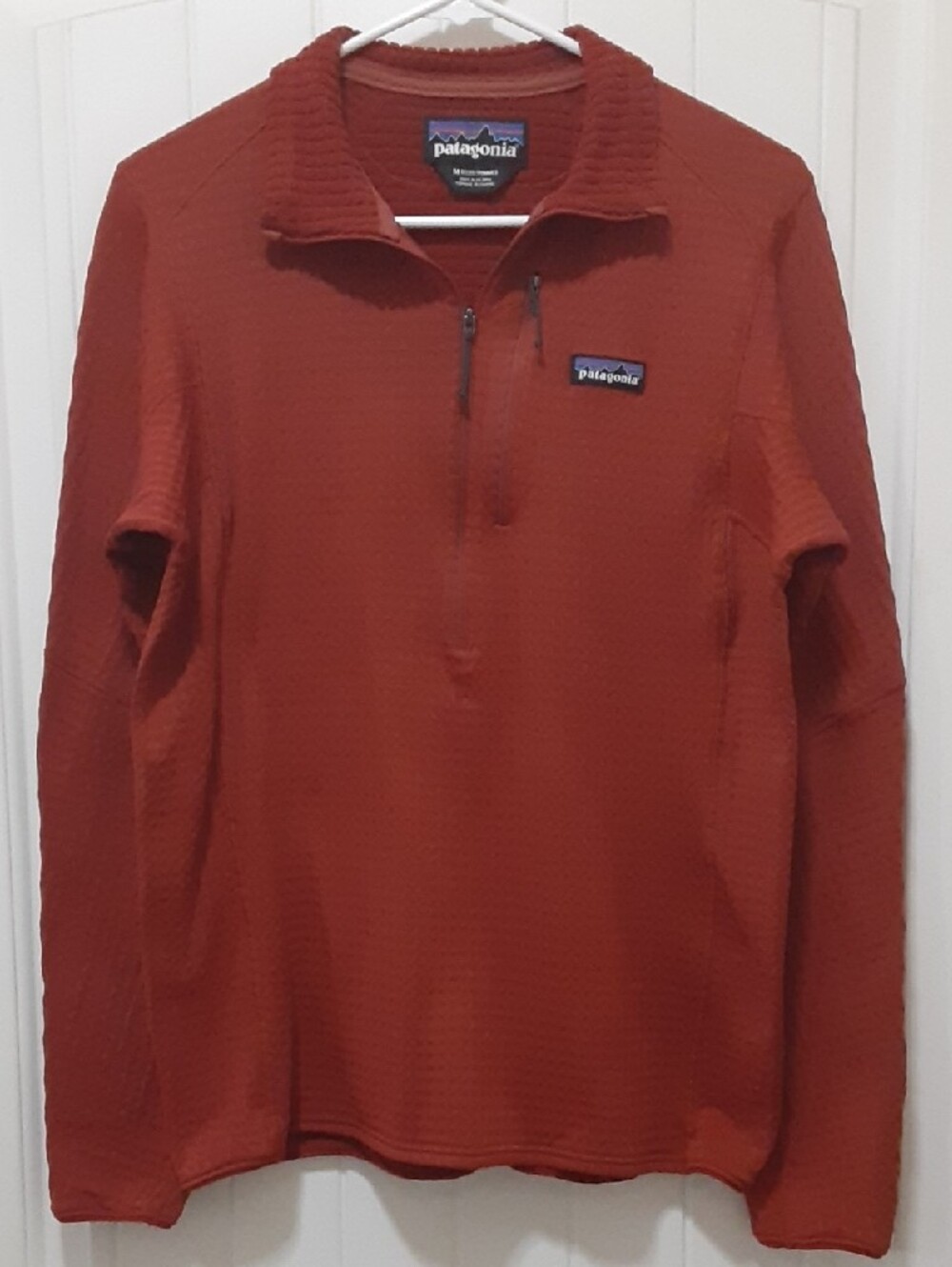 Patagonia Men's R1 Pullover Half Zip Medium Roots Red Grid Fleece Quarter Zip